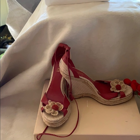 Charles David - Picture 2 of 5